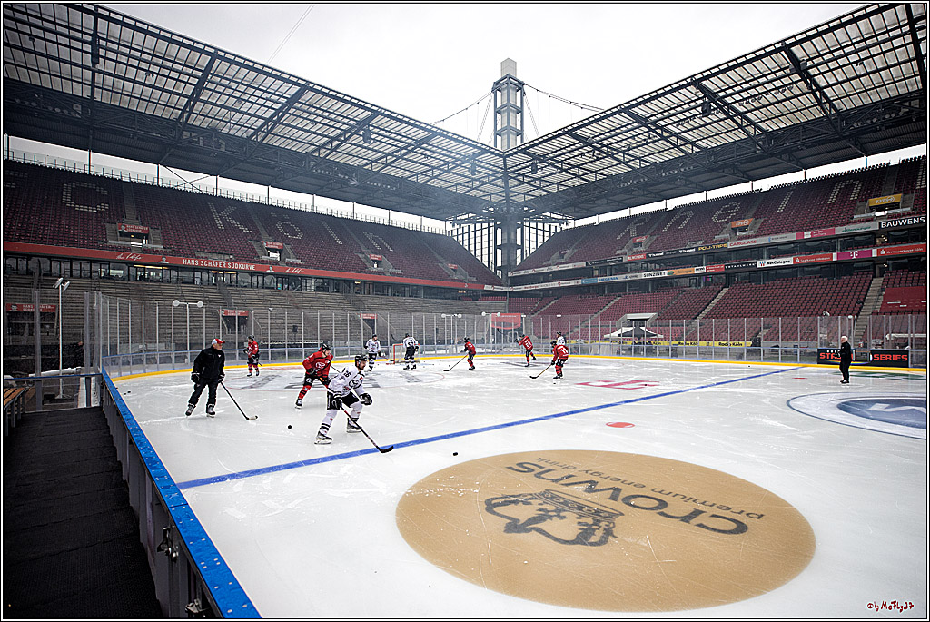 PENNY DEL WINTERGAME;  Kölner Haie Training; Köln, 02.12.2022